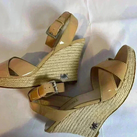 Michael Kors Women's Tan Espadrille Wedge Platform Sandals Size 8M - Picture 5 of 11